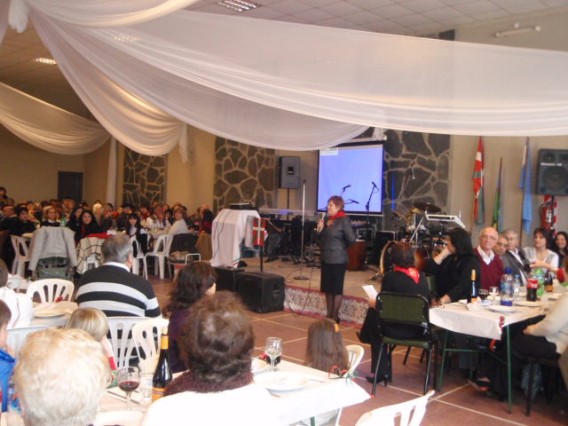 Imagen de la celebración el pasado año en Arrecifes, organizada por el Centro Vasco Euskaldunak Denak Bat, de la festividad de Iñaki Deuna, San Ignacio (foto EuskalKultura.com)